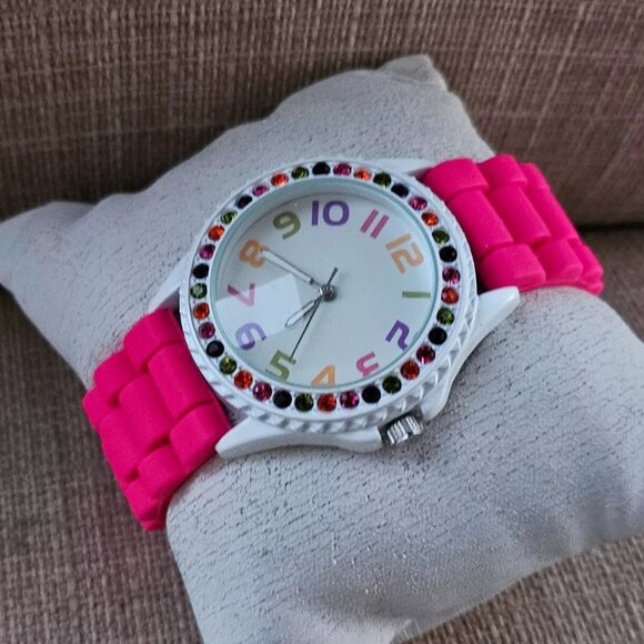 Multi Color Crystals Accent Bezel Wristwatch Pink Rubber Strap Analog Watch - Picture 2 of 11